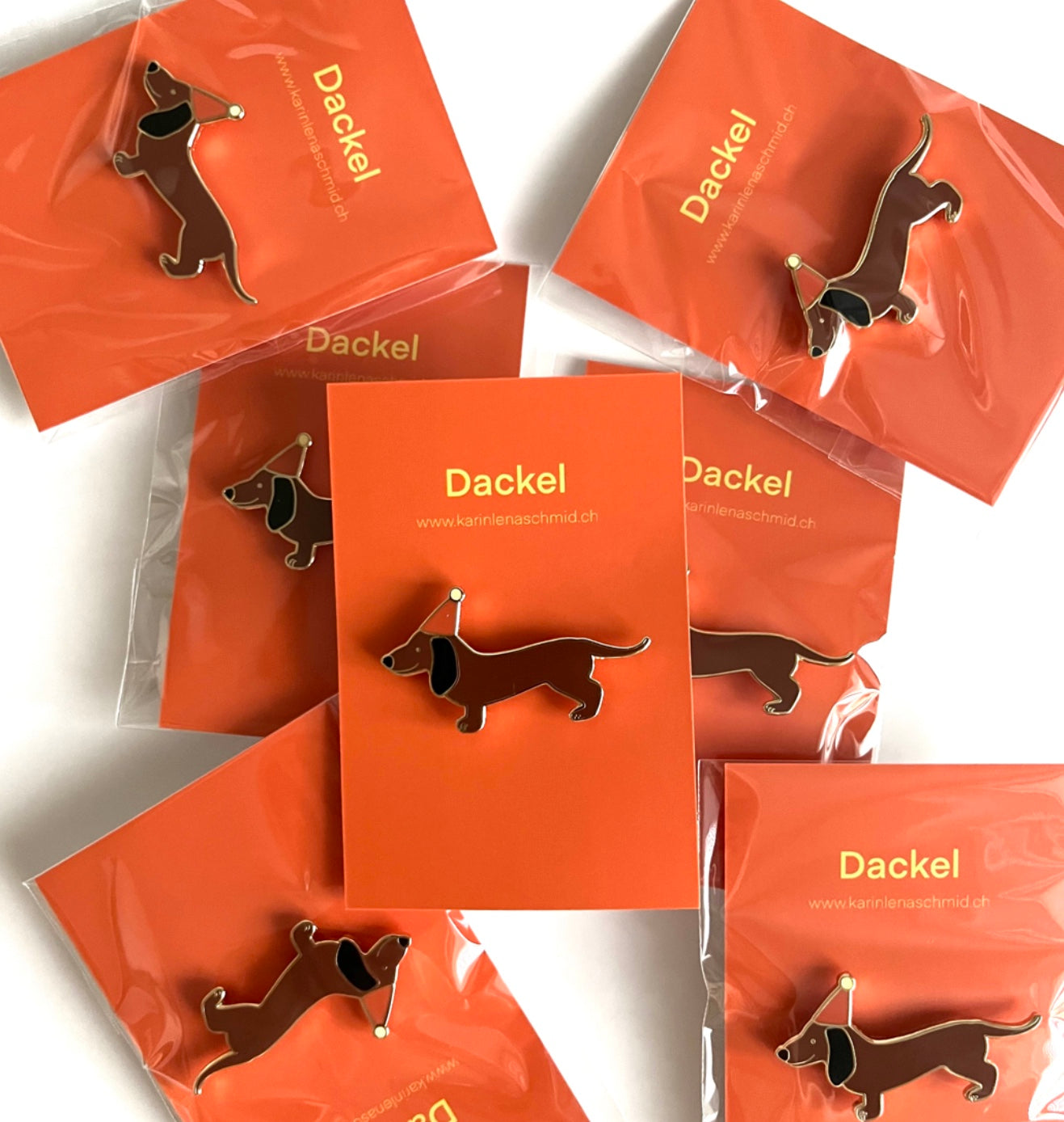 Karin Lena Schmid - Pin "Dackel" (5 Stück)