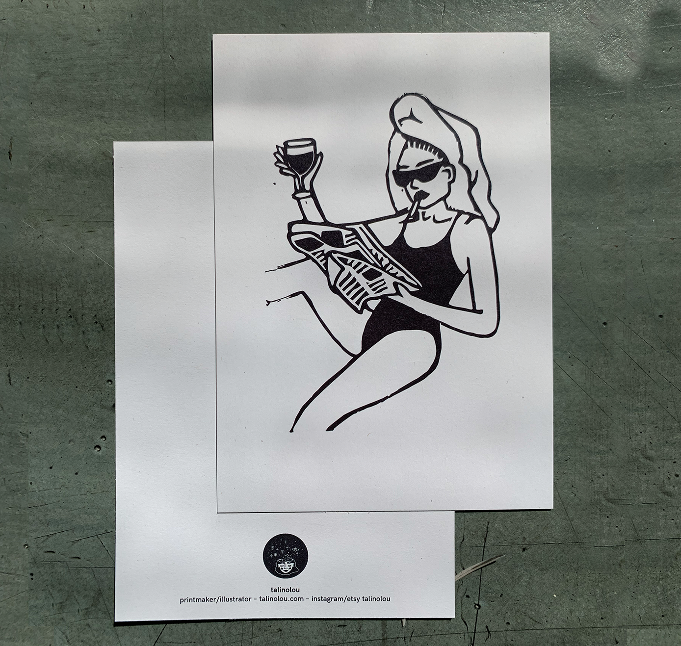 Talinolou - Postkarte "Sassy Sunday Girl" (10 Stück)