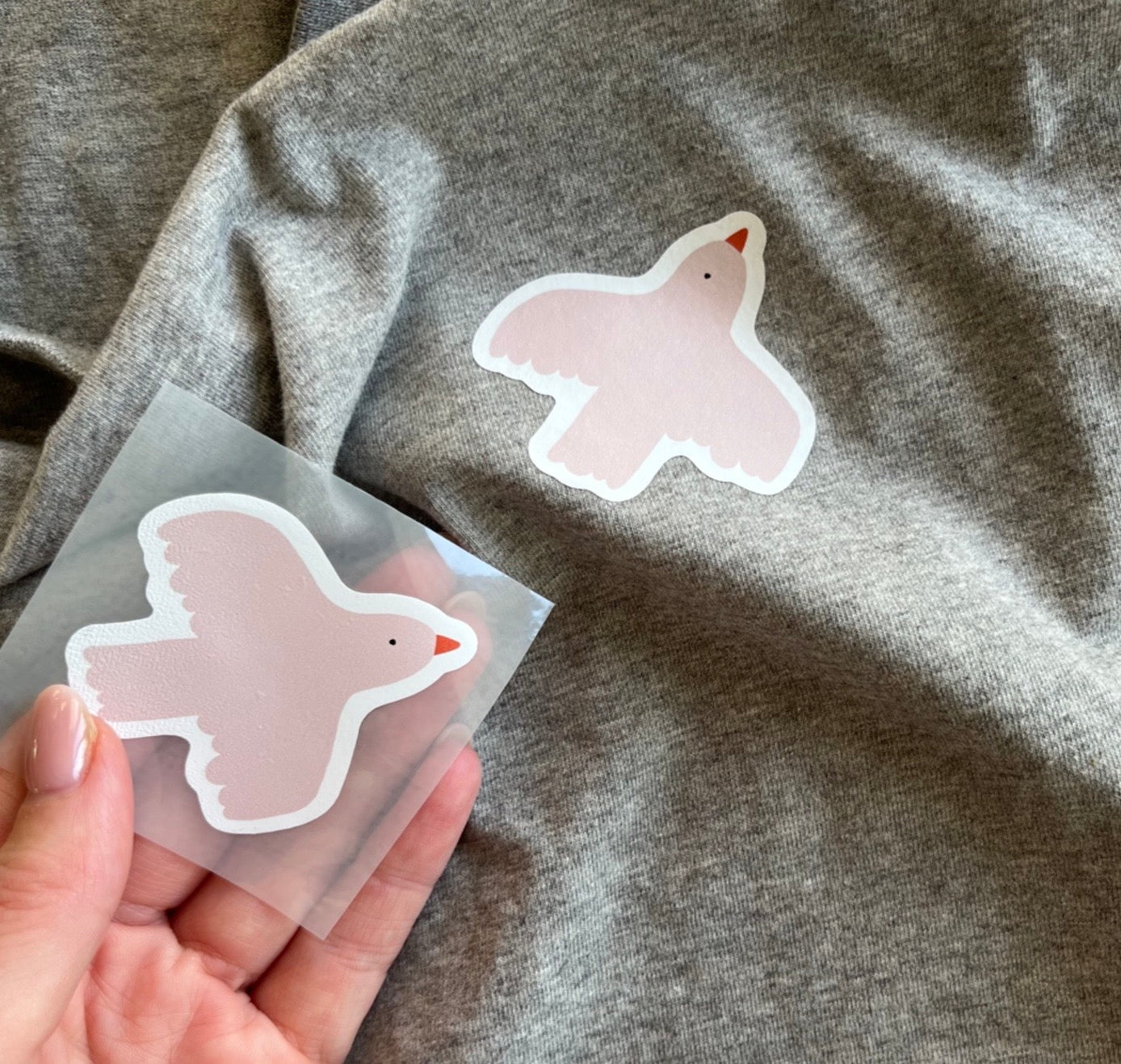 Karin Lena Schmid - Bügelbild "Rosa Vogel" (5 Stück)