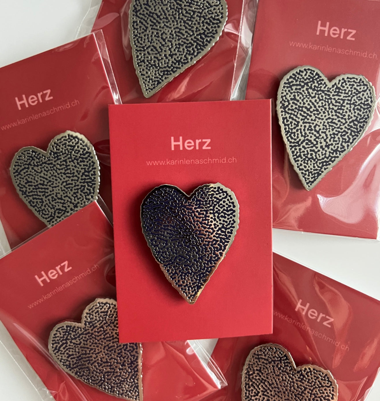 Karin Lena Schmid - Pin "Blaues Herz" (5 Stück)