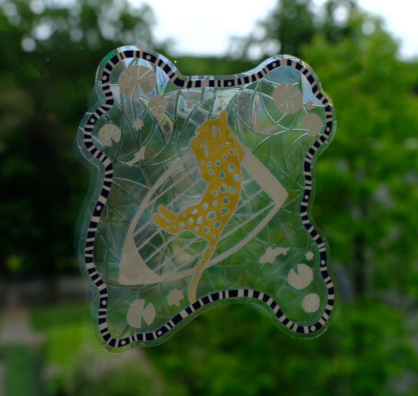 Karin Lena Schmid - Suncatcher "Leo im Boot" (5 Stück)